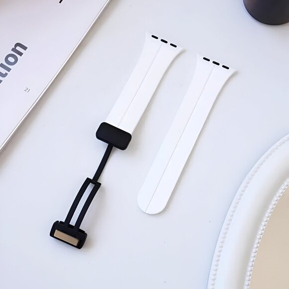 Apple Watch Band Waterproof Magnetic Adjustable Stylish Strap Watch Band White - Picture 7 of 9